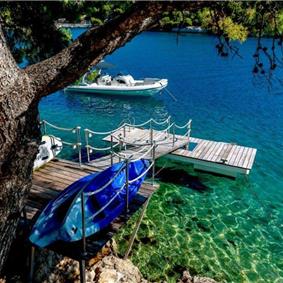 4 Bedroom Villa with Pool, Sumartin, sleeps 8